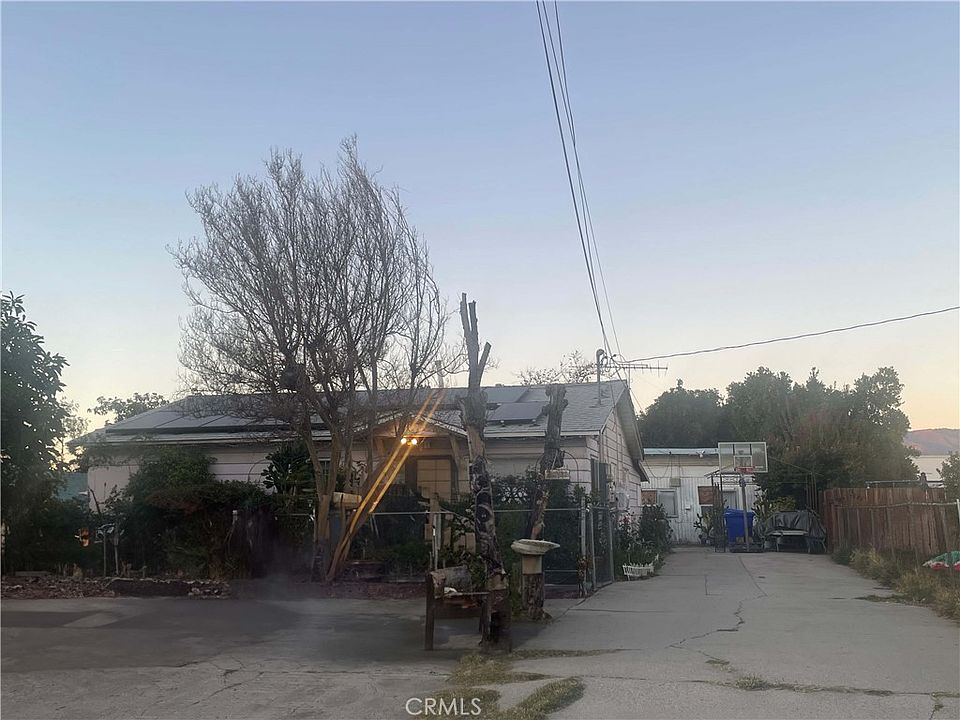 1st image of 1854 Wallace Ct