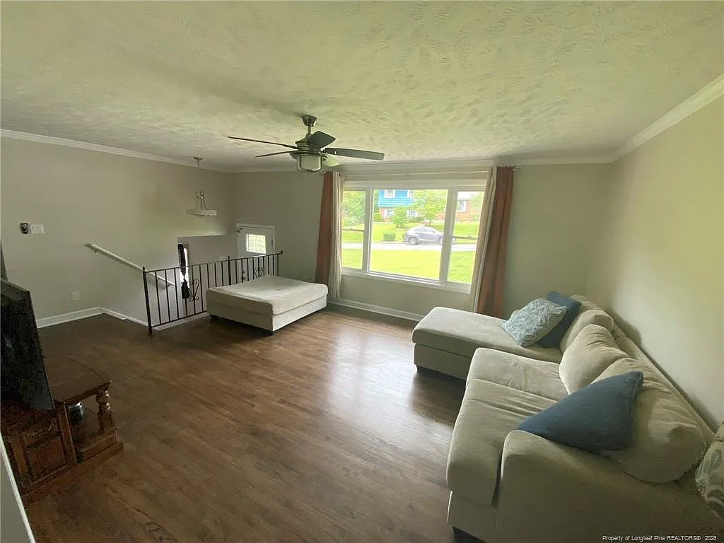 3308 Cranbrook Dr — Photo 4