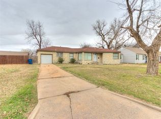 1107 S Hadden Ave, El Reno, OK 73036