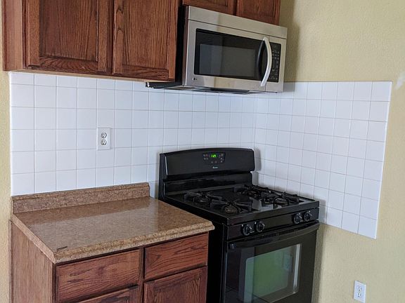 4th image of 1386 N Poplar Ave