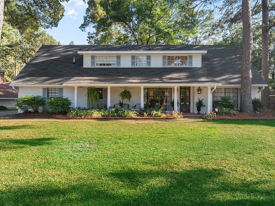 1st image of 609 Balmoral Dr