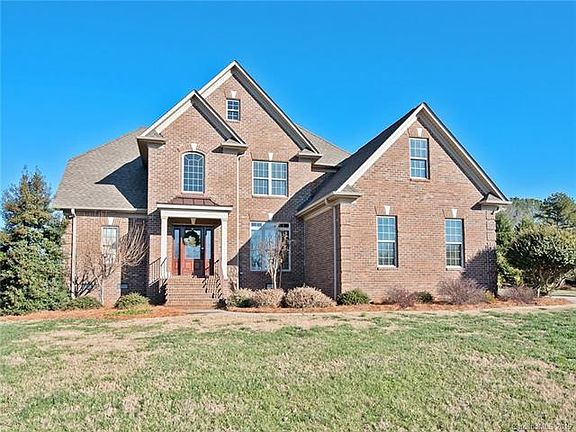 3rd image of 6101 River Birch Dr