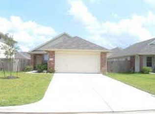 8911 Farm Ridge Ln, Humble, TX 77338