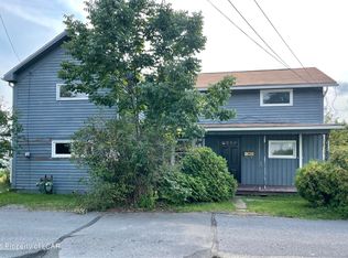 52 W 7th St, Wyoming, PA 18644