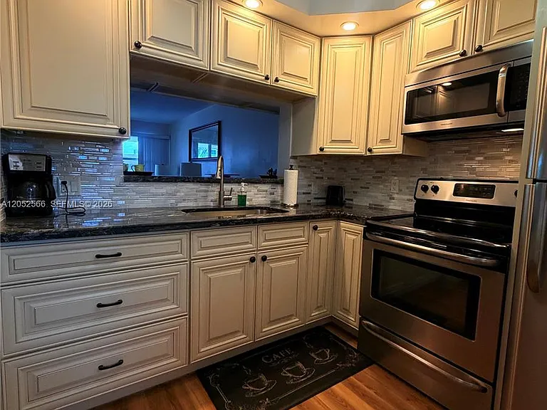 1889 S Ocean Dr #406 — Photo 2