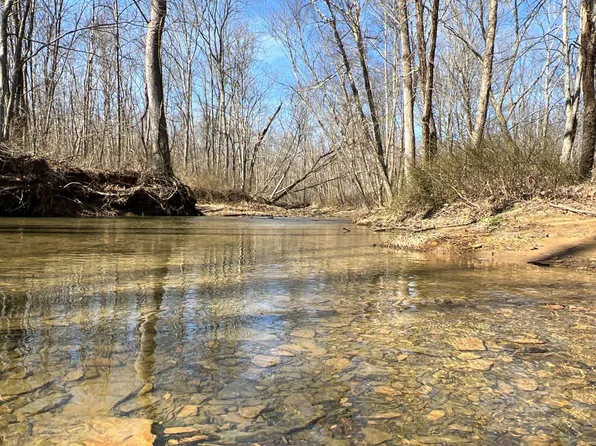 Locust Grove Rd, Mc Arthur, OH 45651