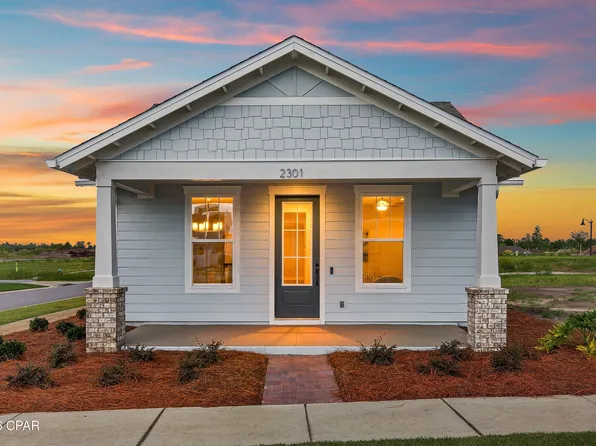 2301 Larkspur St, Panama City, FL 32405