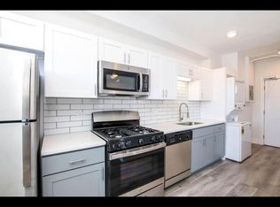 5888 N Ridge Ave #212, Chicago, IL 60660