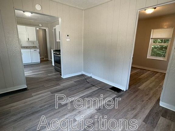 2nd image of 610 Porter St