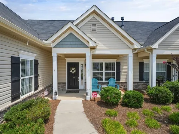 103 Penry Ln, Clemmons, NC 27012
