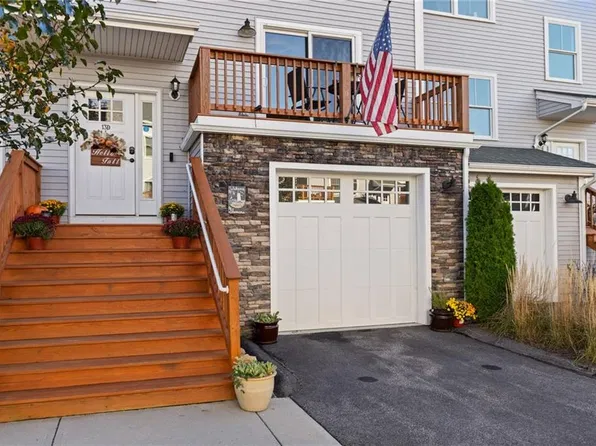 13 Jupiter Ln Unit D, Richmond, RI 02898