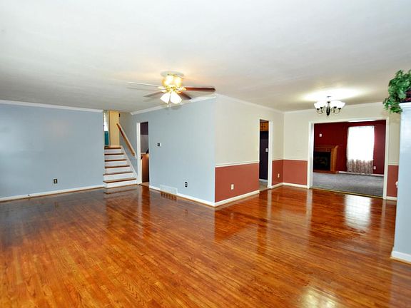3rd image of 3123 Kaye Lawn Dr