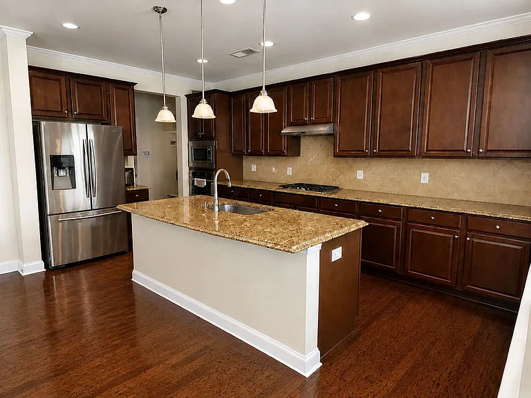 137 Glade Valley Ave — Photo 3