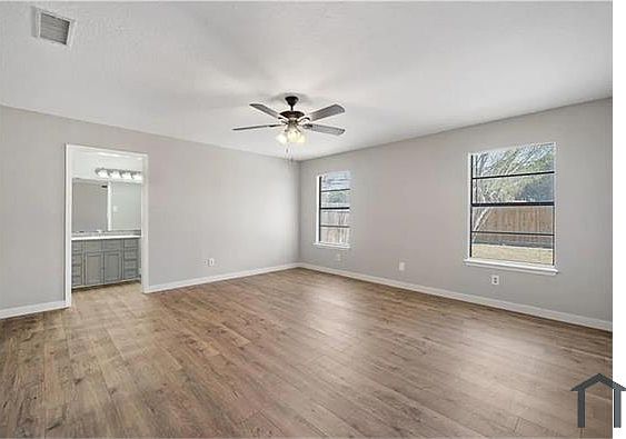 4th image of 6806 Crosstimbers Dr