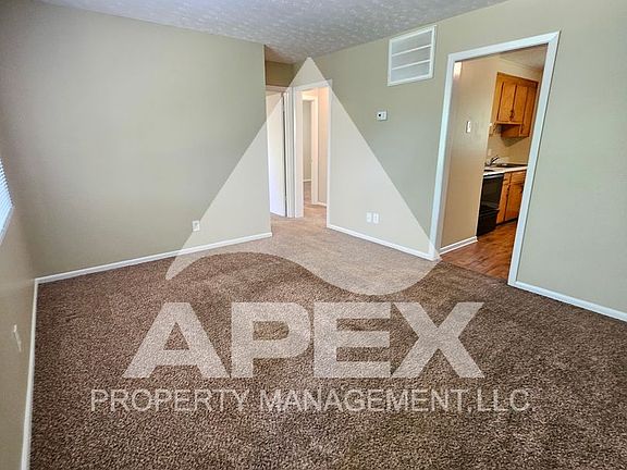4th image of 2927 Whittle Springs Rd APT 16