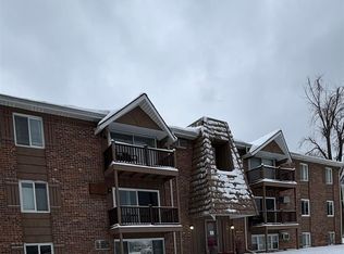 804 Arlington Ave APT 6, Petoskey, MI 49770