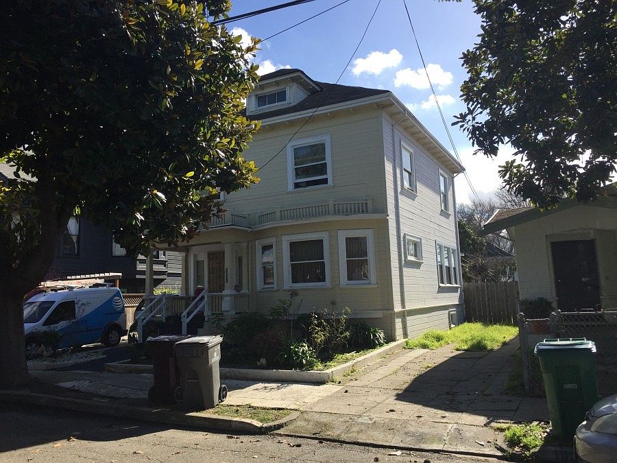 2nd image of 1031 54th St