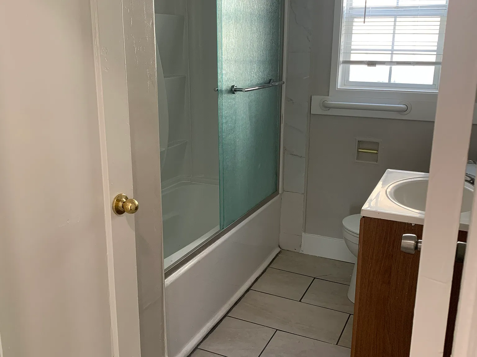 1 bed, 750 sqft, $1,950 — Photo 3