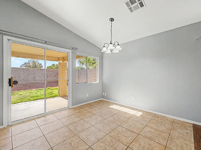 14718 N 154th Ln — Photo 11
