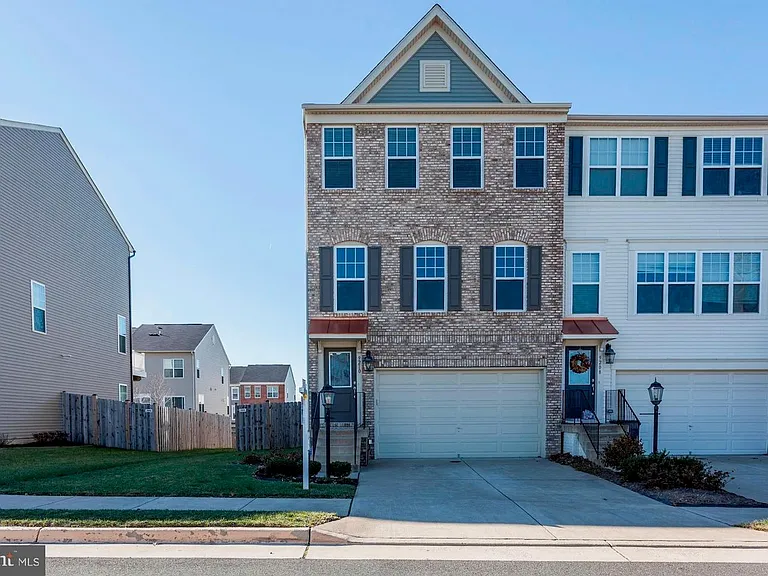9210 Dawkins Crest Cir — Photo 1