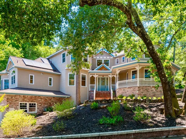 1362 Manzanita Court, Santa Rosa, CA 95404