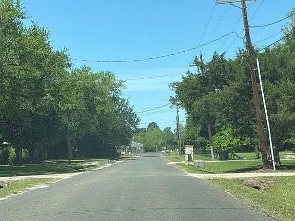 5th image of 723 Campbell Rd