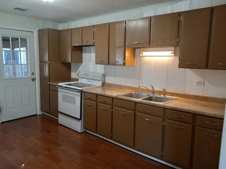 316 Vine St — Photo 9