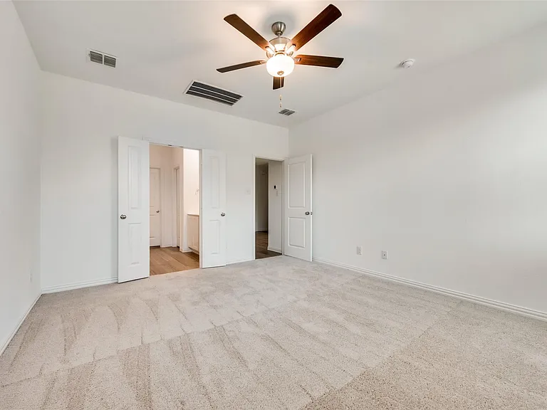 1109 Sassafras Dr — Photo 12