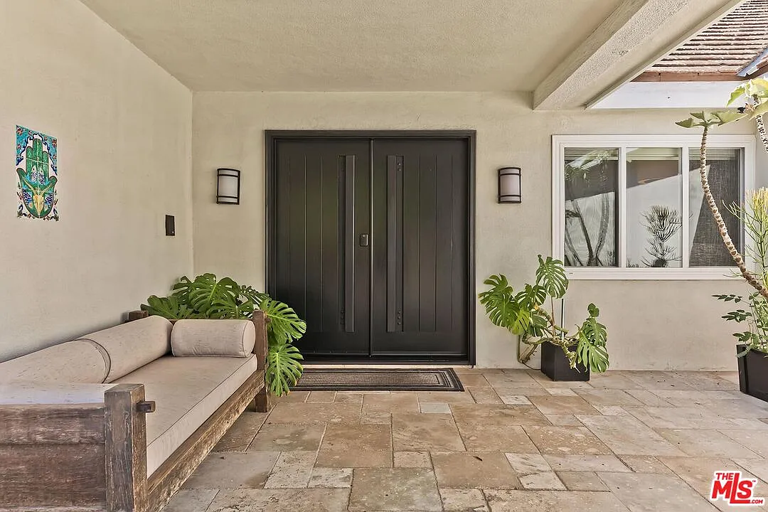 5 bed, 5.0 bath, 3756 sqft, $17,495 — Photo 4