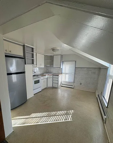 1422 7th Ave #B Photo 1
