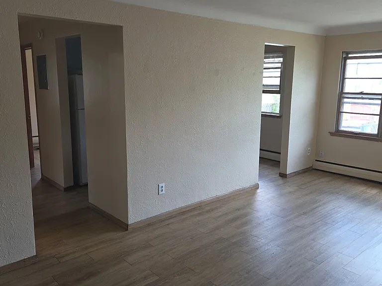 1115 York Ave #6 — Photo 5