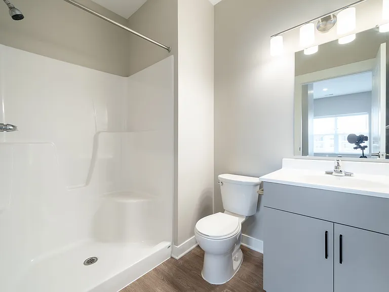 23-web-or-mls-2111-heyboer-dr_12102024