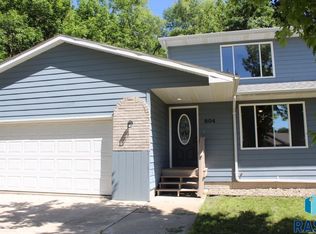 804 S Jayme Cir, Sioux Falls, SD 57106