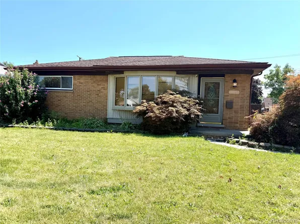 13093 Edison St, Southgate, MI 48195