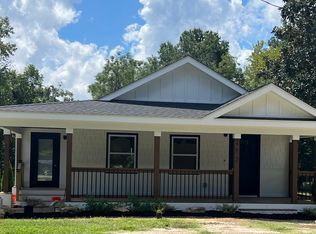 212 E Persimmon St, Youngsville, NC 27596