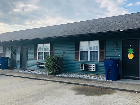 2nd image of 1302-1316 Tiffany Ln