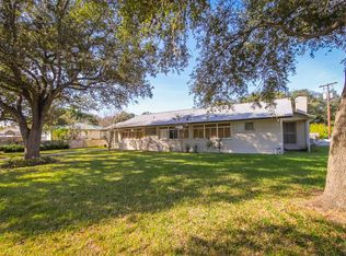 611 E Huntington St, Beeville, TX 78102