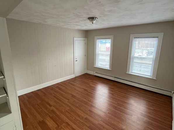 580 Lonsdale Ave FLOOR 1