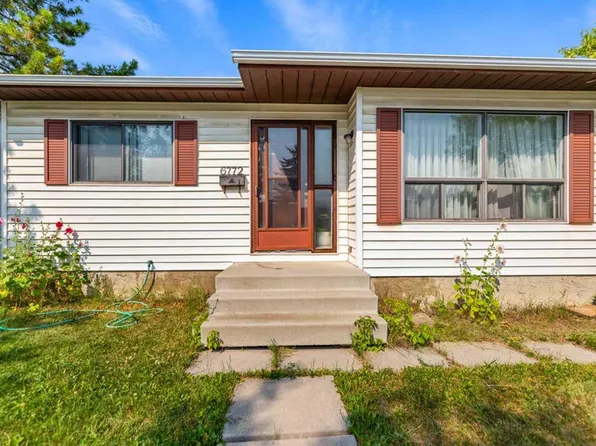 6772 N Temple Dr NE, Calgary, AB T1Y 5E6
