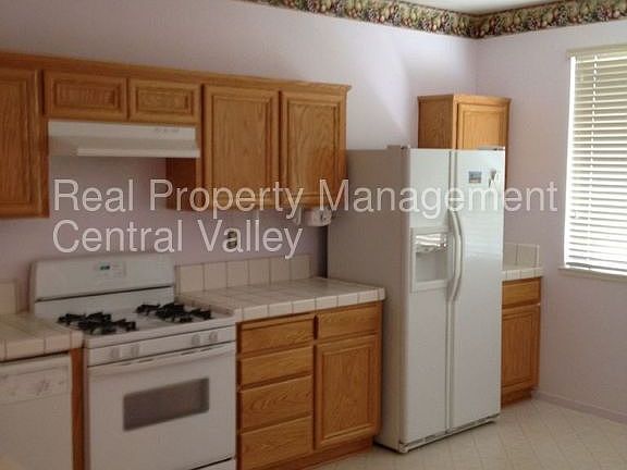 3rd image of 1931 Latigo Way