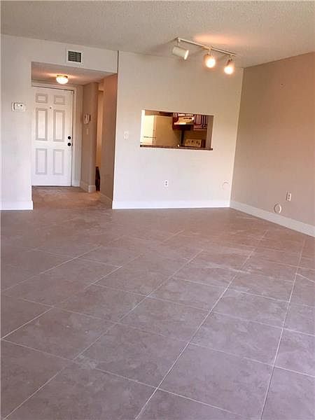 2nd image of 5200 NW 31st Ave APT 204