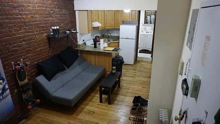 Rented by Chartwell Manhattan Realty | media 6