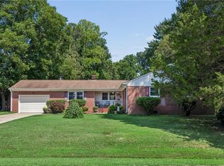 113 Crandol Dr, Yorktown, VA 23693
