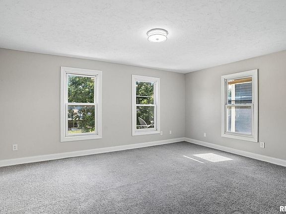 5th image of 1222 Pershing Ave