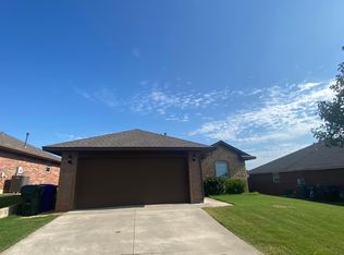 410 Tecumseh Meadows Ct, Norman, OK 73069