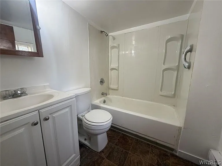 300 Springville Ave #2 — Photo 7