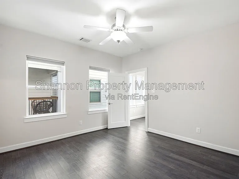849 Fisher St #D — Photo 22