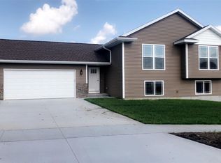 177 Kenton Way, Williamsburg, IA 52361
