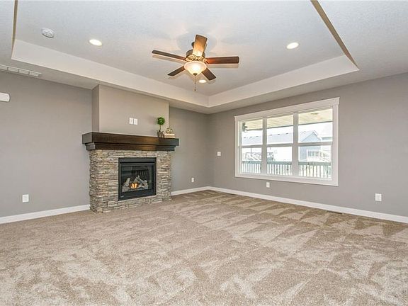 5th image of 230 7th St NE