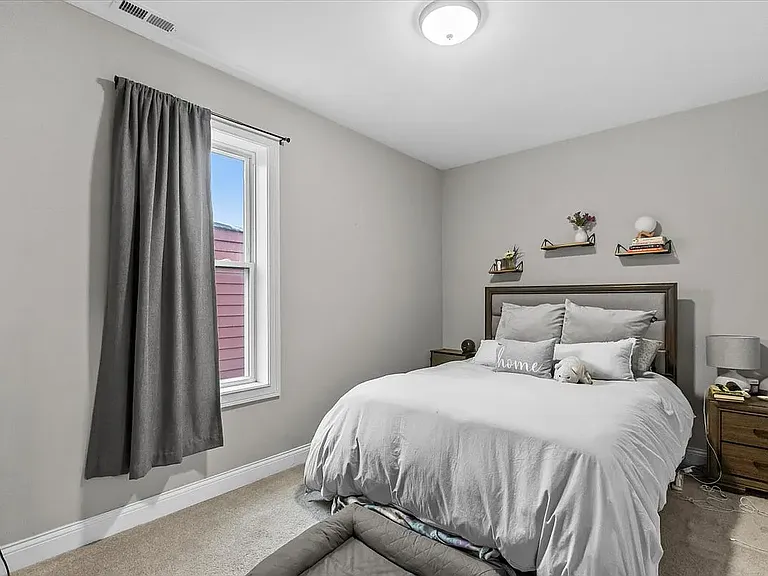 2418 W Medill Ave #2 — Photo 6